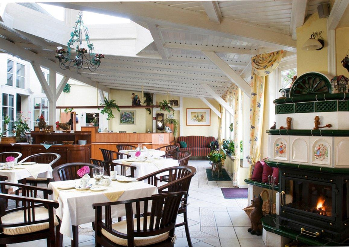 Landhotel Schwarzer Adler Suelzetal ภายนอก รูปภาพ