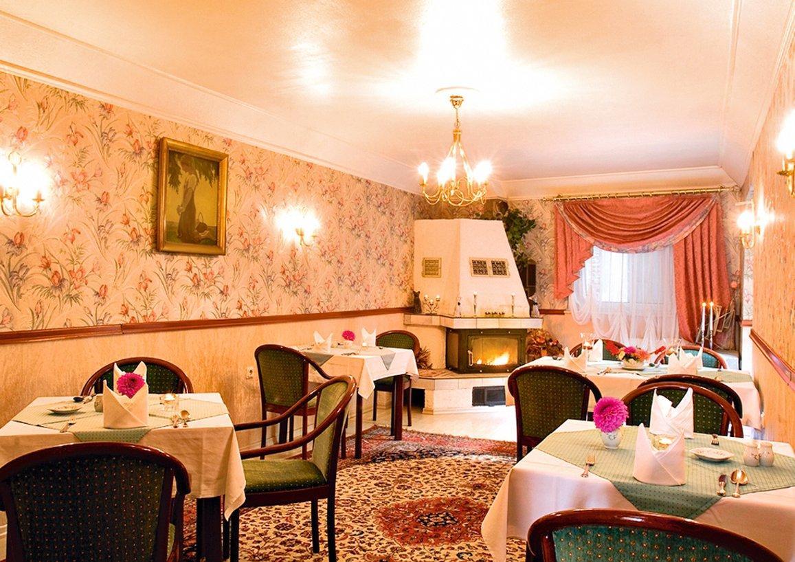 Landhotel Schwarzer Adler Suelzetal ภายนอก รูปภาพ