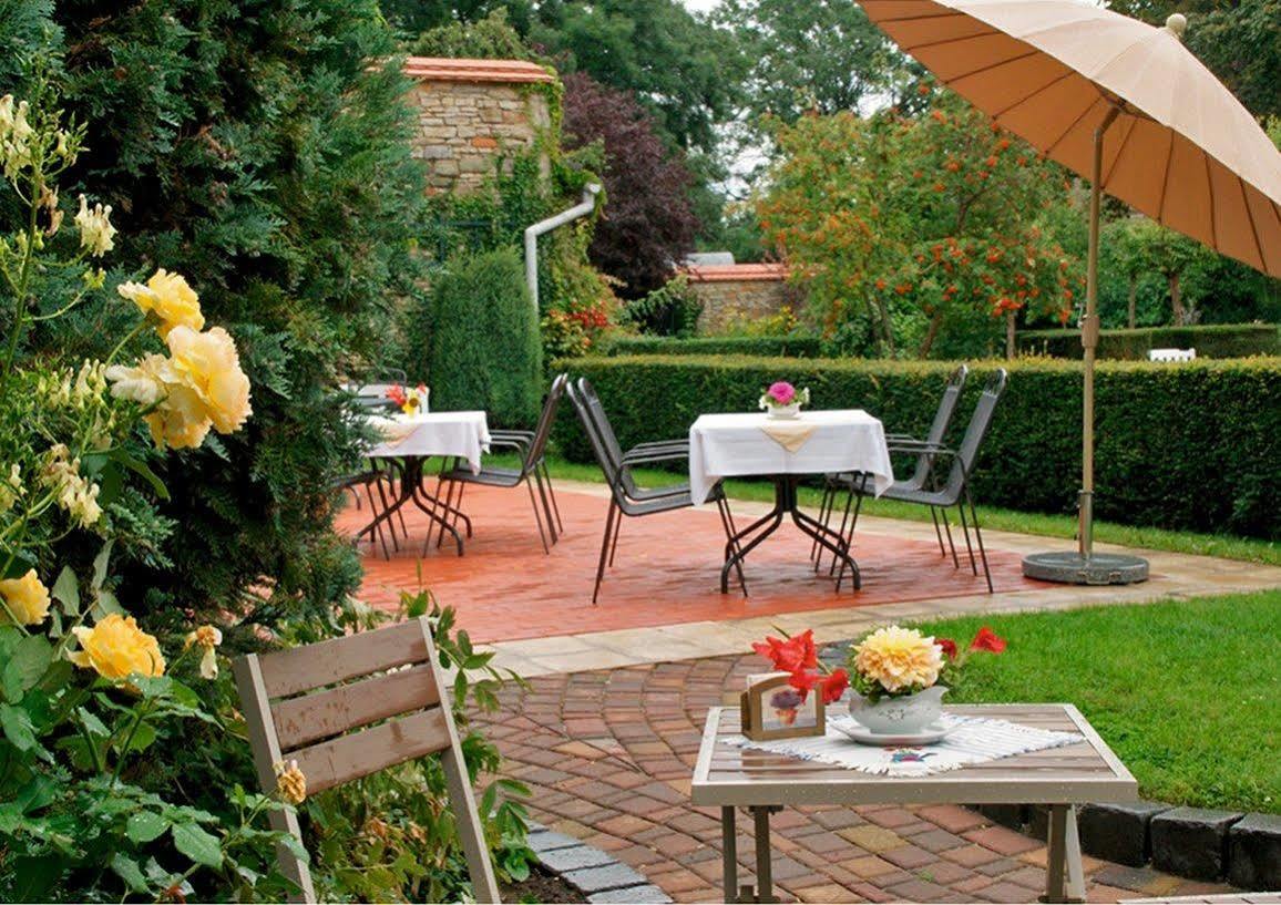 Landhotel Schwarzer Adler Suelzetal ภายนอก รูปภาพ